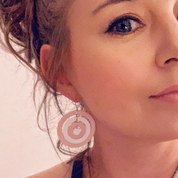 Vintage Jewelry - Vintage Hoop Earrings Pink & White Enamel Vintage Jewelry - Vintage Hoop Earrings Pink & White Enamel